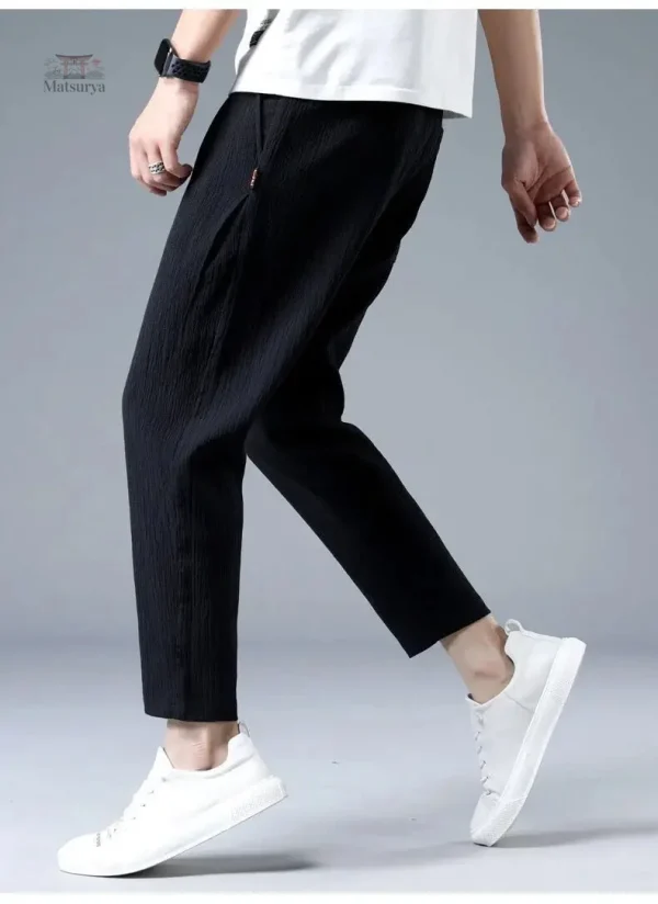 Pantalon léger avec coupe ample, look décontracté