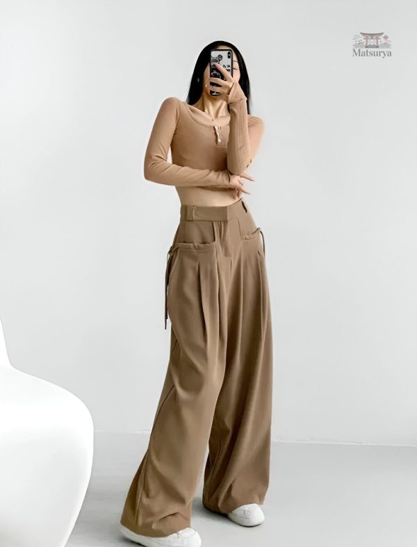 Pantalon femme style japonais avec coupe moderne