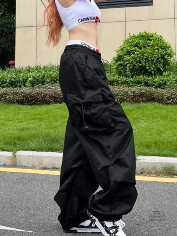 Pantalon féminin en tissu léger parachute