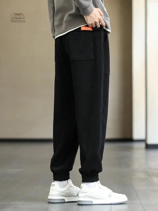 Pantalon en velours côtelé, style urbain