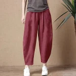 Pantalon féminin aux motifs japonais
