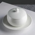 Bol blanc en céramique au style japonais