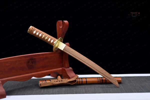 Petit Katana Japonais avec un design traditionnel