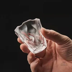 Petit verre à saké japonais en céramique