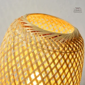 Lampe décorative japonaise tissée pour une ambiance zen