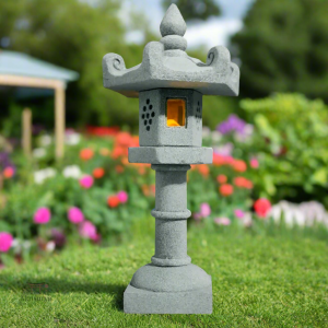 Petite statue japonaise en pierre décorative