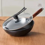 Poêle wok japonais avec couvercle