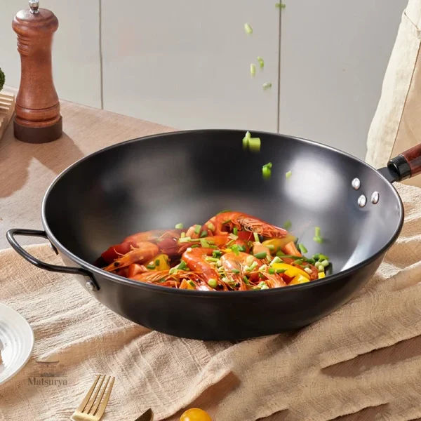 Poêle à sauté japonaise avec couvercle