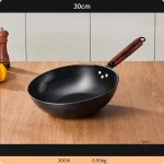 Poêle wok japonaise idéale pour cuisiner à feu vif