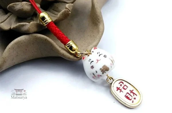 Porte-clef Japonais artisanal avec design symbolique