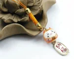 Porte-clef Japonais porte-bonheur en forme de talisman