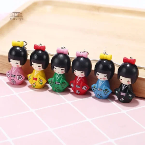 Porte-clef Japonais, style Kokeshi traditionnel et charmant