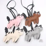 Porte-clés Chat en Cuir Japonais