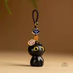 Porte-clés en bois japonais avec motif de chat