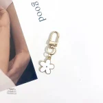 Porte-clés design Sakura, un élégant souvenir japonais