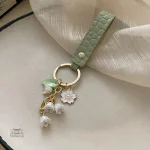 Porte-clés Sakura en cuir japonais élégant