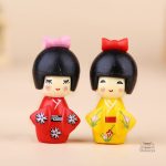 Kokeshi traditionnelle, poupée décorative en bois