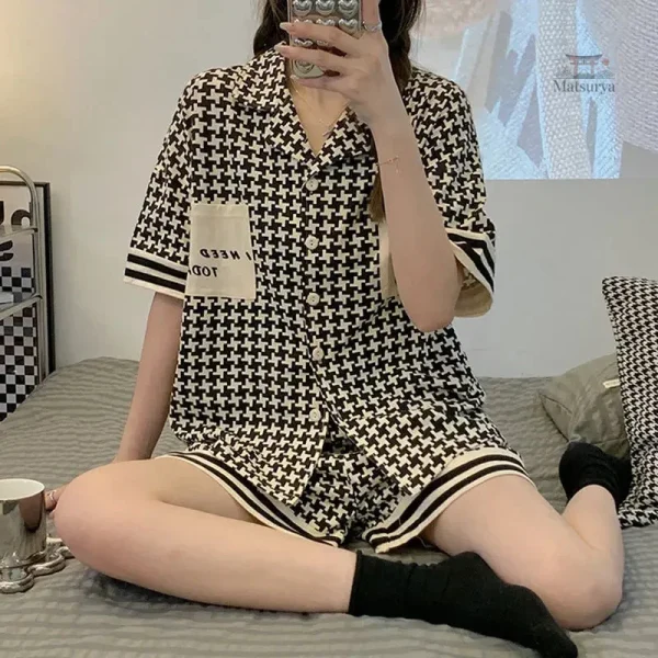 pyjama-japonais-blanc-et-noir-1 Pyjama Japonais Femme Blanc et Noir