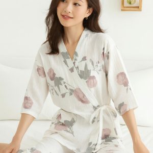 Pyjama Kimono Femme Roses élégant et confortable