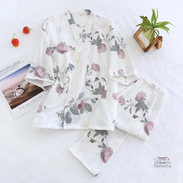 Pyjama Japonais Roses en tissu doux pour femme