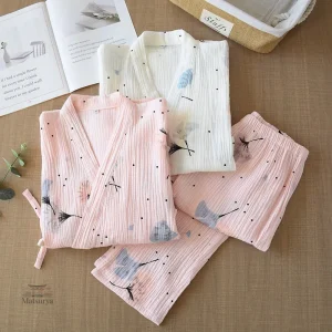 Pyjama Femme Style Japonais avec motifs floraux