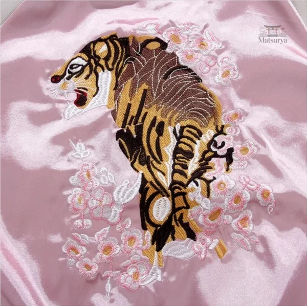 Veste Sukajan avec finitions soignées