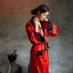 Robe de chambre en soie japonaise élégante