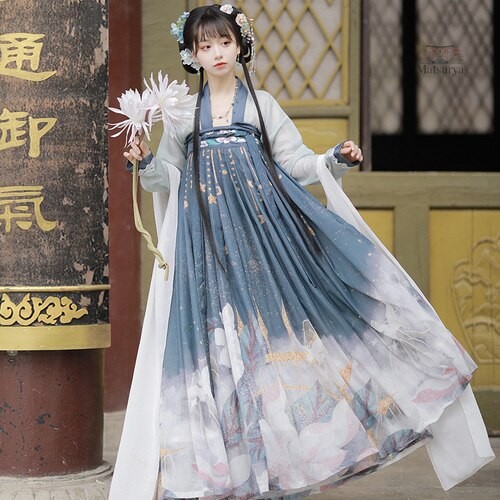 robe-de-mariee-japonaise-traditionnelle-1 Robe de Mariée Japonaise Traditionnelle élégante