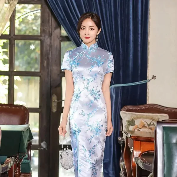 Robe japonaise avec ceinture assortie