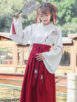 Vêtement japonais féminin raffiné