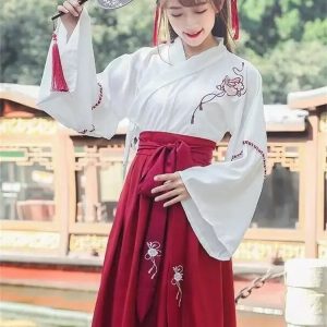 Vêtement japonais féminin raffiné