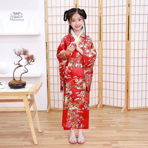 Robe traditionnelle japonaise pour enfant