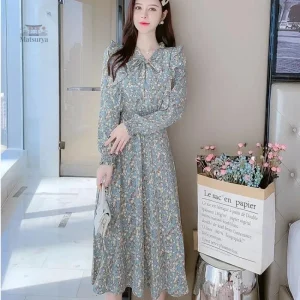 Robe rétro japonaise à impression florale