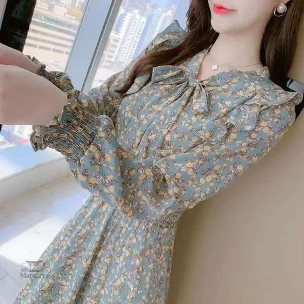 Robe japonaise avec design floral classique