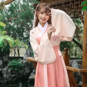 Détails de la Robe Japonaise Lila en tissu léger