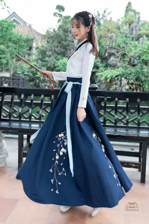 robe-longue-traditionnelle-japonaise-1 Robe Longue Traditionnelle Japonaise