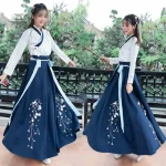 Robe Japonaise Élégante et Colorée
