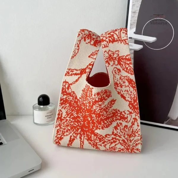 Sac japonais traditionnel avec nœud stylisé
