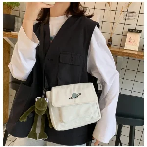 Sac japonais en bandoulière avec design carré élégant