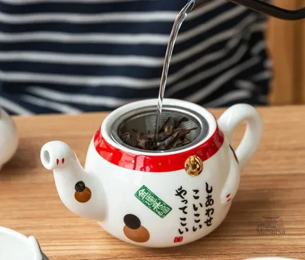 Théière japonaise avec motif de chat porte-bonheur