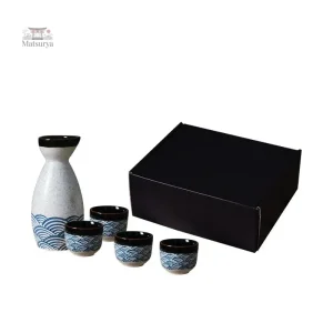 Théière et tasses en style japonais