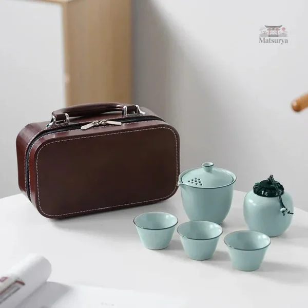 Set de thé japonais avec packaging soigné