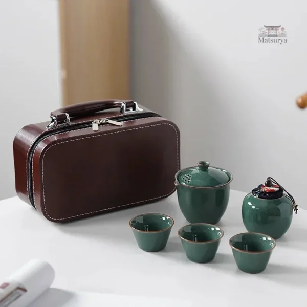 Service à thé japonais design et fonctionnel