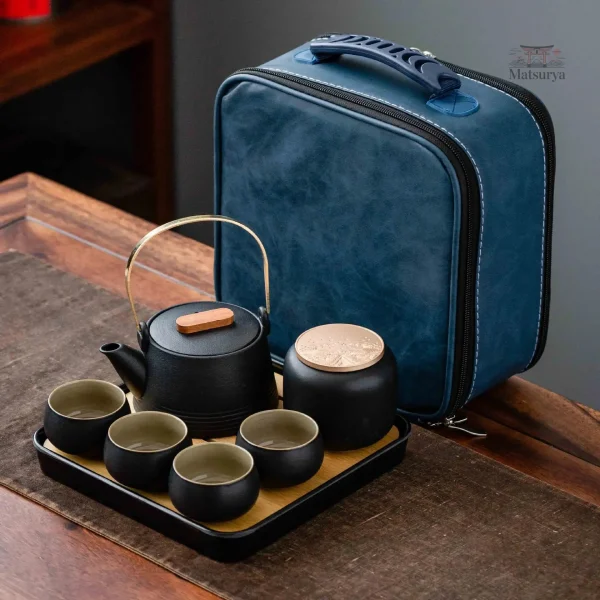 Accessoires de thé japonais, style contemporain et chic