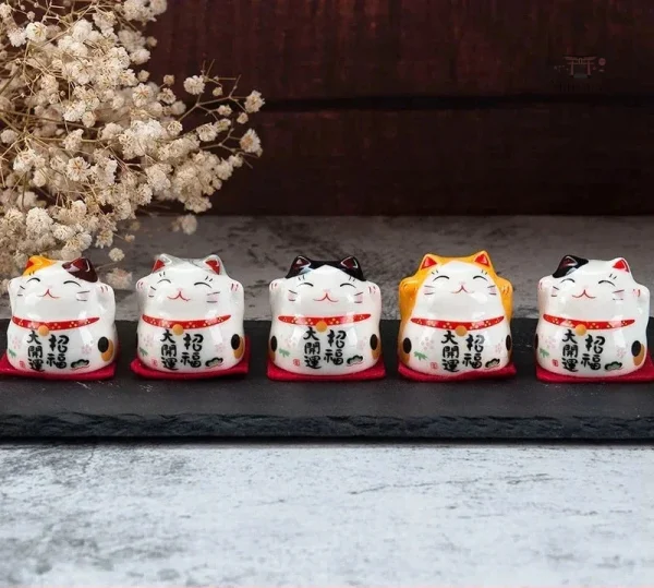 set-porte-bonheur-maneki-neko-1 Set porte bonheur maneki neko en céramique colorée