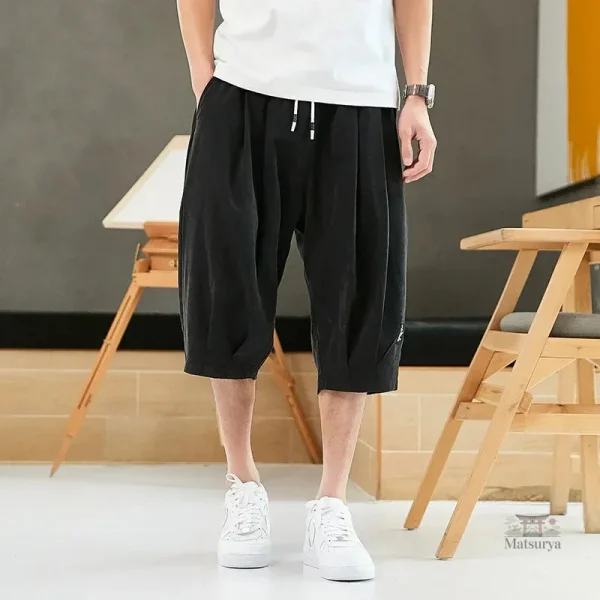 Short japonais ample, confort et élégance masculine