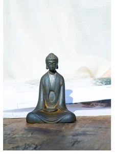 Statue japonaise en fonte avec design élégant