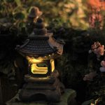Élément décoratif japonais en pierre pour jardin