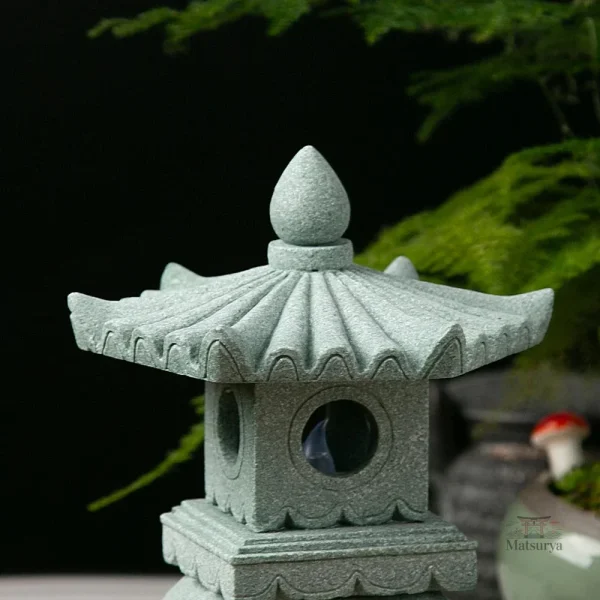 Artisanat japonais : lanterne en pierre