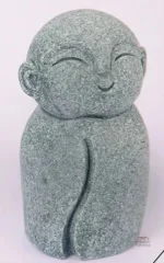 Statue spirituelle Japonaise, symbole de sérénité et méditation
